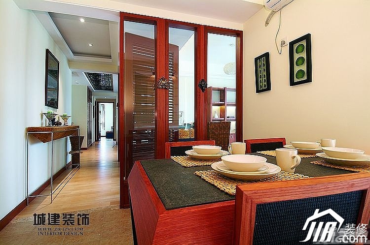 混搭风格,公寓装修,富裕型装修,餐厅,隔断,装饰画,餐桌