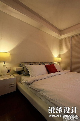 简约风格公寓时尚白色富裕型110平米卧室衣柜设计图