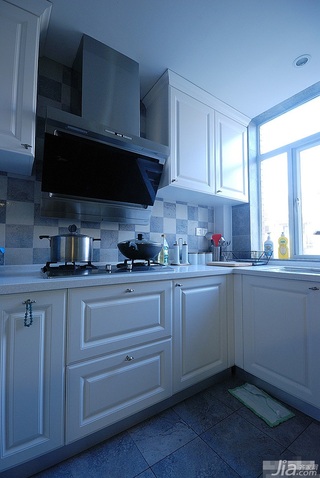 宜家风格二居室富裕型厨房橱柜效果图
