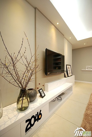 简约风格二居室富裕型客厅电视柜效果图