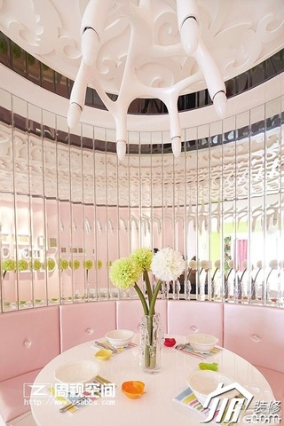 田园风格公寓小清新粉色富裕型80平米餐厅吊顶餐桌图片