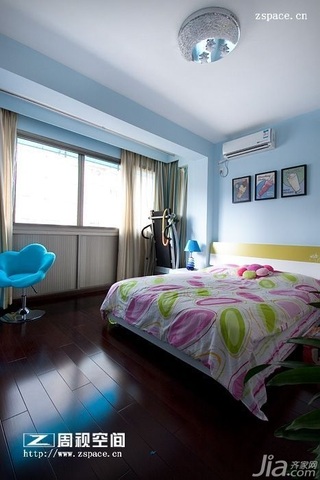 简约风格公寓时尚咖啡色富裕型100平米卧室床图片