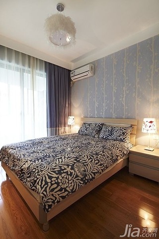 简约风格公寓时尚暖色调富裕型100平米卧室卧室背景墙床图片