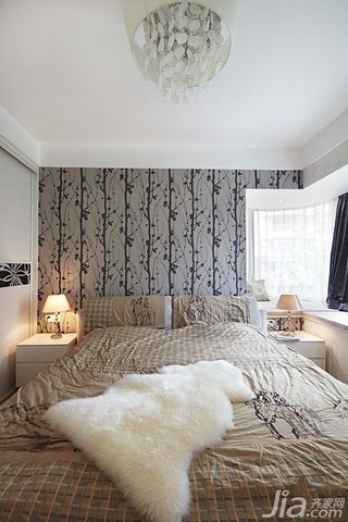 简约风格公寓时尚暖色调富裕型100平米卧室卧室背景墙灯具图片