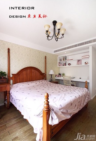 简约风格二居室时尚富裕型卧室床效果图