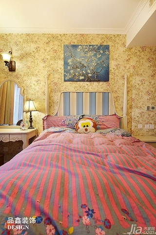 田园风格公寓小清新米色富裕型卧室床图片