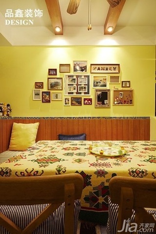 地中海风格三居室暖色调130平米餐厅餐厅背景墙装修效果图