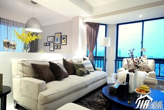 简约风格三居室富裕型客厅沙发图片
