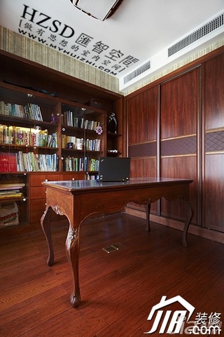 美式风格公寓古典原木色富裕型120平米书房书桌图片