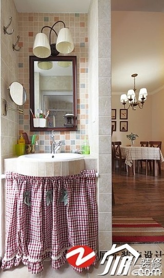 美式风格公寓温馨暖色调富裕型洗手台图片