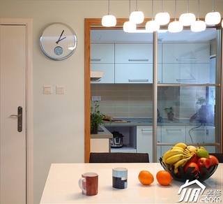 三米设计简约风格二居室经济型90平米餐厅灯具效果图