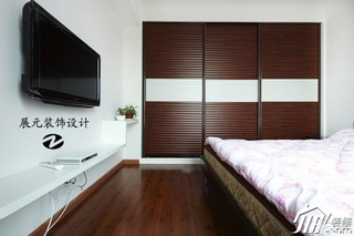 简约风格公寓温馨咖啡色富裕型卧室衣柜设计图