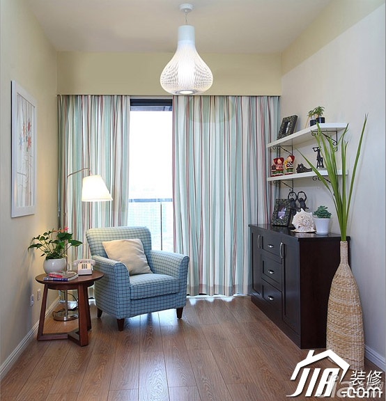 三米设计,公寓装修,美式风格,富裕型装修,休息区,窗帘,沙发,灯具,储物柜