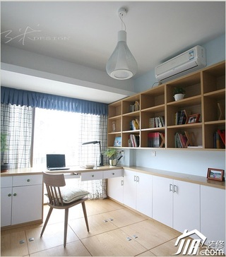三米设计简约风格公寓经济型130平米书房书桌图片