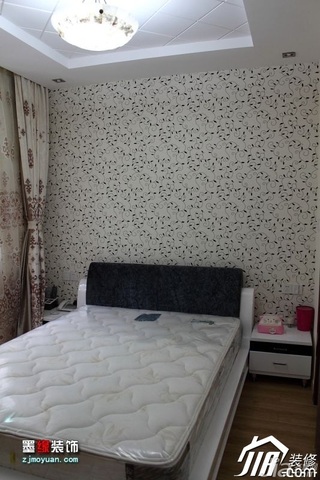 简约风格二居室原木色富裕型40平米卧室壁纸效果图
