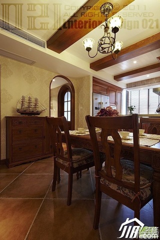 美式风格三居室15-20万120平米餐厅餐桌效果图
