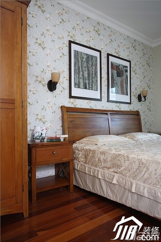 三米设计美式乡村风格公寓经济型130平米卧室壁纸效果图