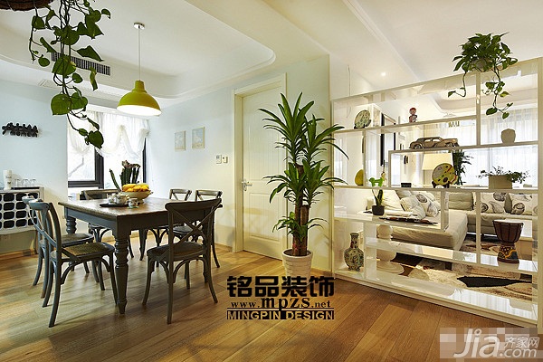 三居室装修,10-15万装修,混搭风格,隔断,餐厅,餐桌