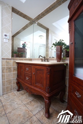 三米设计美式风格别墅豪华型卫生间洗手台图片
