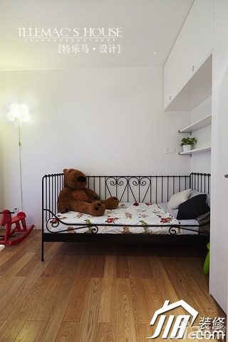 宜家风格二居室温馨米色富裕型卧室床图片