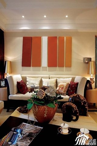 混搭风格二居室温馨原木色豪华型沙发图片