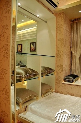 简约风格二居室时尚冷色调富裕型卧室地台设计