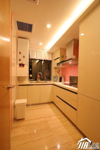 简约风格公寓温馨富裕型厨房橱柜图片