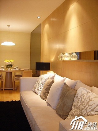 简约风格二居室温馨米色富裕型客厅灯具效果图