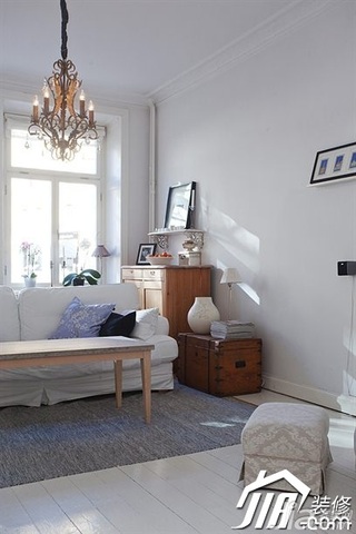 北欧风格公寓简洁经济型客厅收纳柜图片