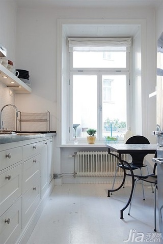 北欧风格公寓经济型厨房橱柜订做