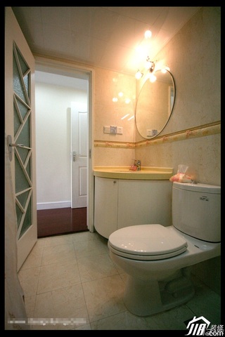 简约风格三居室3万-5万卫生间浴室柜效果图
