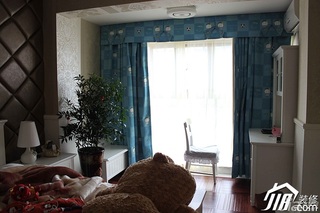 欧式风格三居室奢华暖色调10-15万130平米卧室窗帘效果图