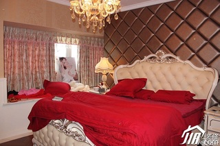 欧式风格三居室奢华暖色调10-15万130平米卧室飘窗床图片