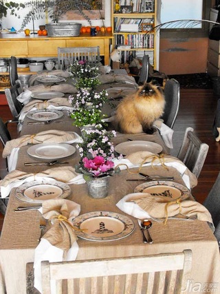 美式乡村风格公寓另类暖色调富裕型餐厅餐桌图片