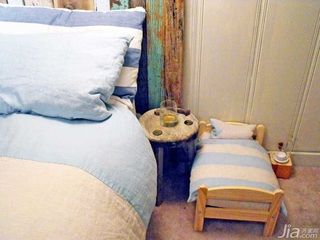 美式乡村风格公寓温馨暖色调富裕型卧室床效果图