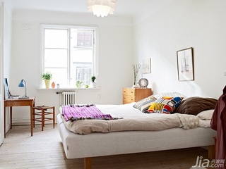 北欧风格公寓简洁白色经济型60平米卧室床效果图