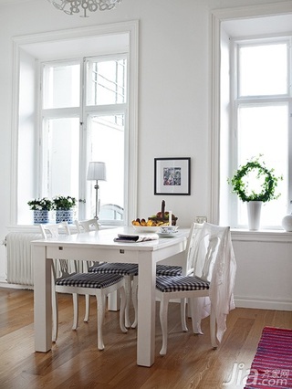 北欧风格公寓经济型100平米餐厅餐桌效果图