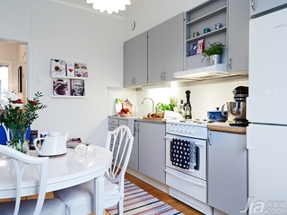 北欧风格公寓经济型厨房橱柜图片