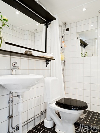 北欧风格小户型经济型卫生间洗手台效果图