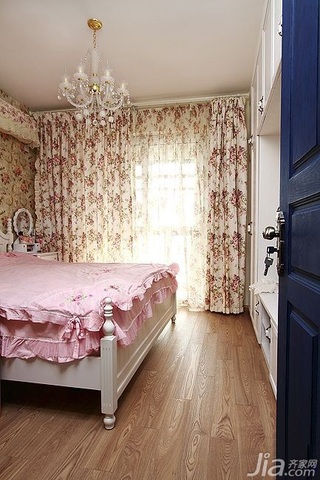 混搭风格二居室经济型卧室窗帘图片