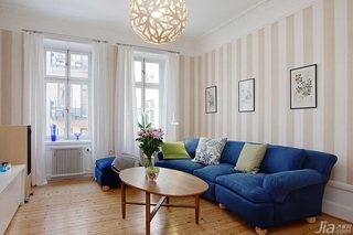 宜家风格复式小清新经济型客厅沙发背景墙灯具效果图