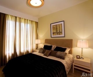 欧式风格二居室富裕型卧室床图片