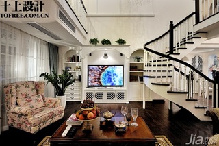十上田园风格别墅富裕型客厅楼梯电视柜图片