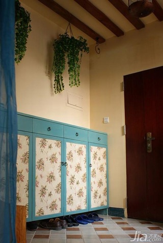 地中海风格三居室富裕型玄关玄关柜图片