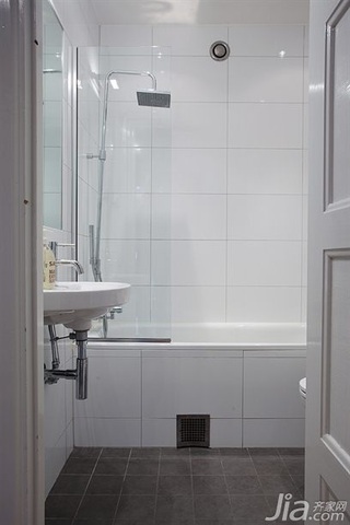 欧式风格二居室富裕型卫生间洗手台效果图