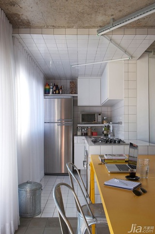 loft风格复式实用经济型100平米餐厅餐桌图片