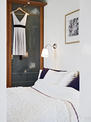 欧式风格公寓富裕型60平米卧室床图片