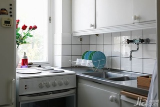 简约风格公寓实用白色经济型130平米厨房橱柜订做