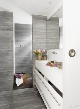 欧式风格一居室富裕型卫生间洗手台效果图