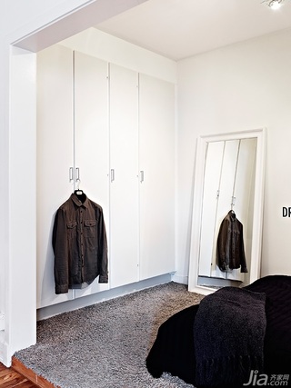 简约风格公寓50平米卧室衣柜设计